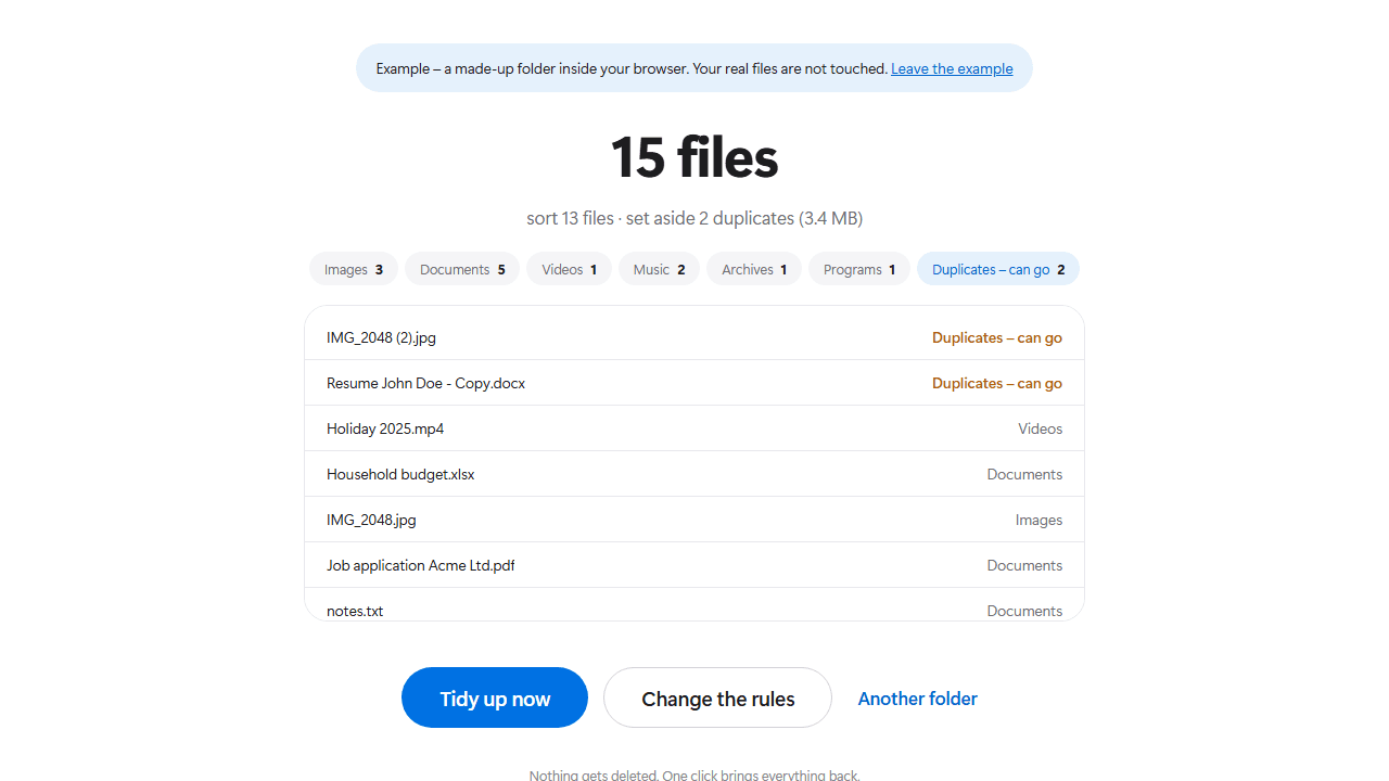 Zortio in the browser: a preview of 18 files, 2 of them duplicates, split across images, documents, videos, music, archives and programs.